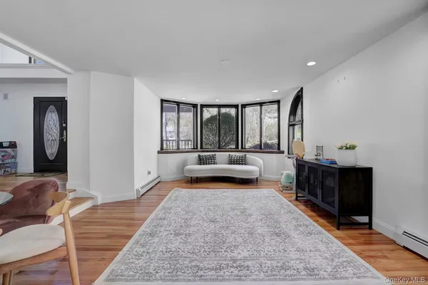 $1,049,000 | 12 Hawk Mountain Road, Sparrowbush, NY 12780