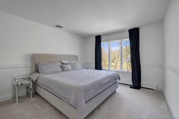 $1,049,000 | 12 Hawk Mountain Road, Sparrowbush, NY 12780