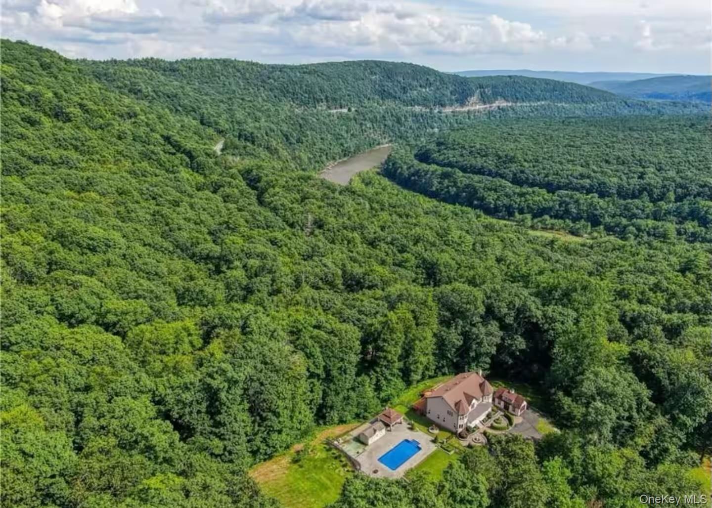 12 Hawk Mountain Road Sparrowbush, NY 12780 - Photo 4 of 23