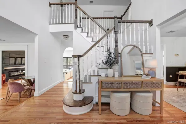 $1,049,000 | 12 Hawk Mountain Road, Sparrowbush, NY 12780