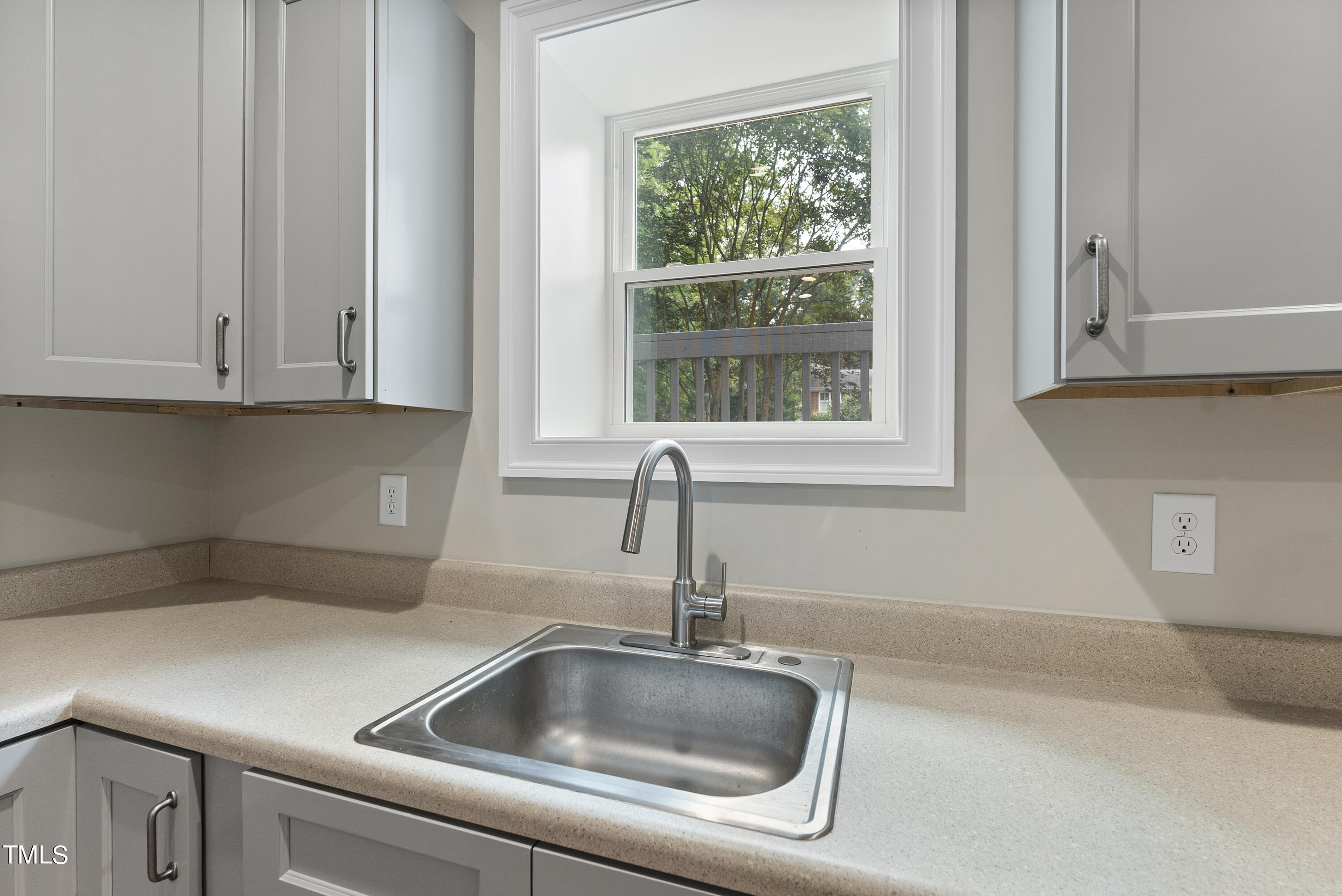 3013 Churchill Road Raleigh, NC 27607 - Photo 39 of 50 DSC02635