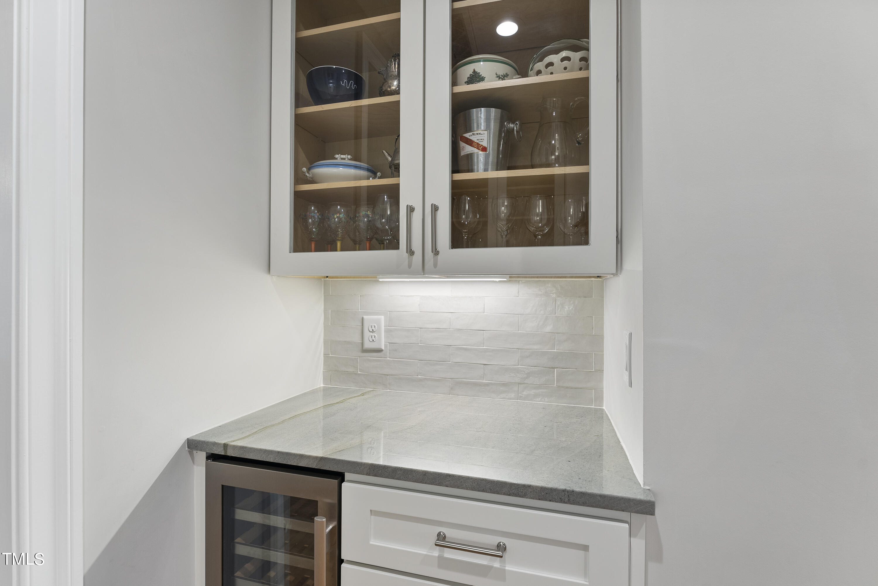 3013 Churchill Road Raleigh, NC 27607 - Photo 9 of 50 DSC02530