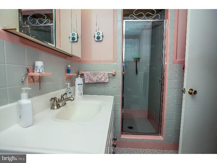 3607 Goshen Road Newtown Square, PA 19073 - Photo 12 of 25 Master Bathroom