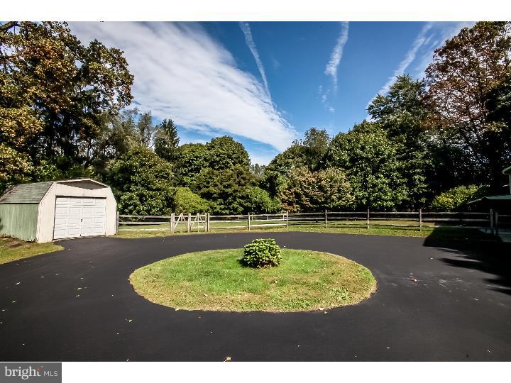 3607 Goshen Road Newtown Square, PA 19073 - Photo 23 of 25 Driveway