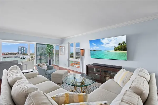$15,000 | 250 Park Shore Drive, Unit 803, Naples, FL 34103