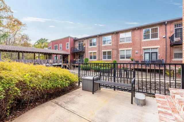 $425,000 | 7 Chester Road, Unit 211, Derry, NH 03038