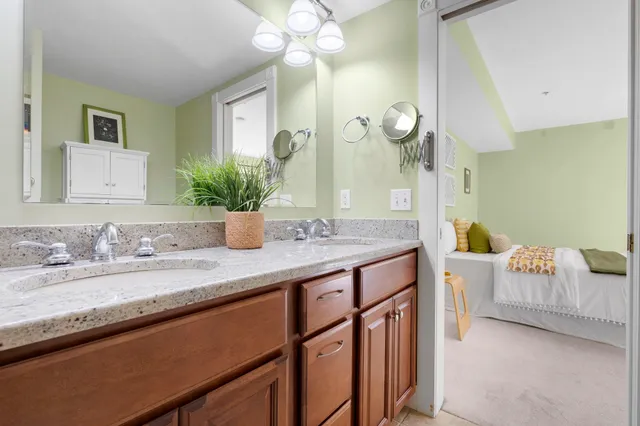 $425,000 | 7 Chester Road, Unit 211, Derry, NH 03038