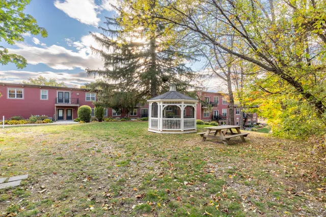 $425,000 | 7 Chester Road, Unit 211, Derry, NH 03038