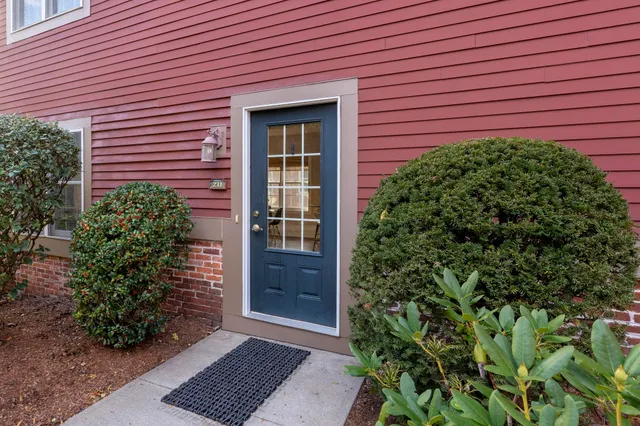 $425,000 | 7 Chester Road, Unit 211, Derry, NH 03038