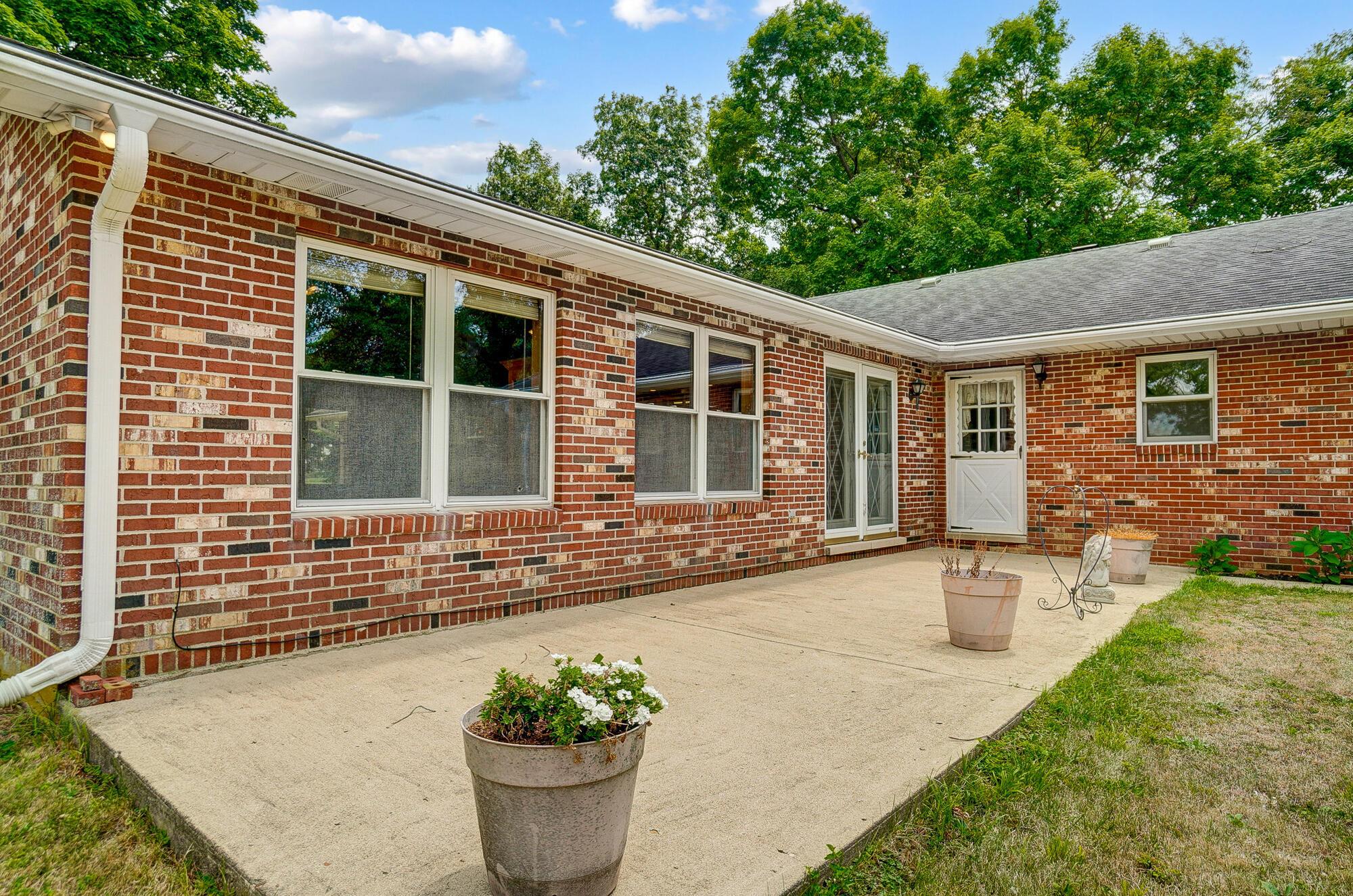 4540 Goodson Road West Jefferson, OH 43162 - Photo 71 of 82 Patio