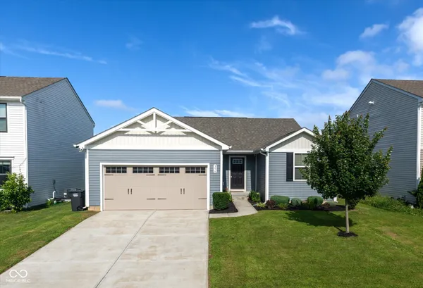 $350,000 | 356 Traditions Pass, Greenwood, IN 46143