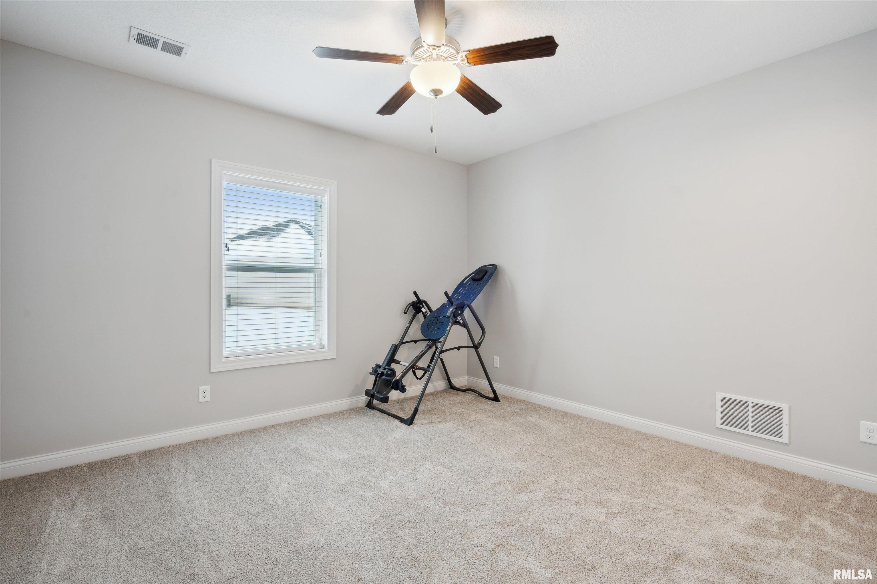 5691 Red Fox Road Bettendorf, IA 52722 - Photo 24 of 35
