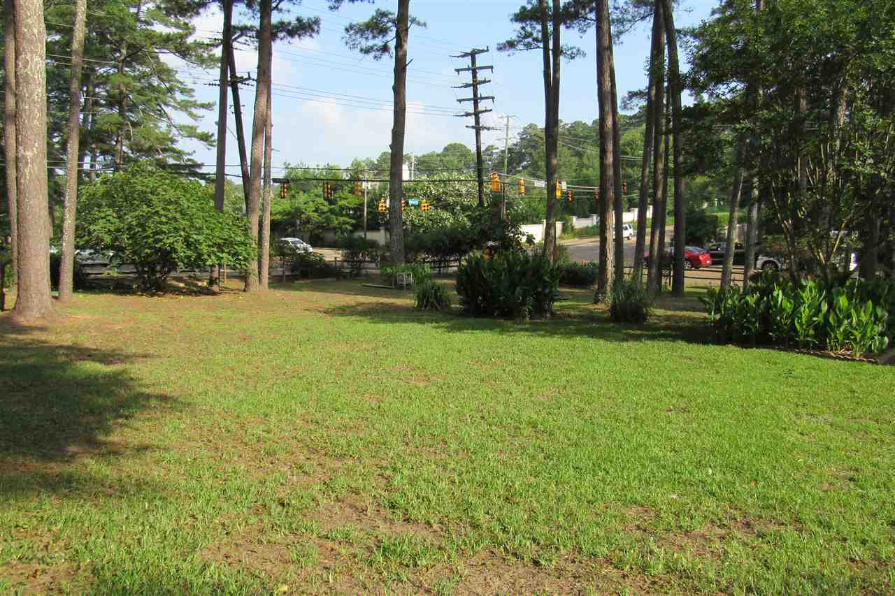1805 Meadowbrook Road Jackson, MS 39211 - Photo 9 of 31 Photo 9