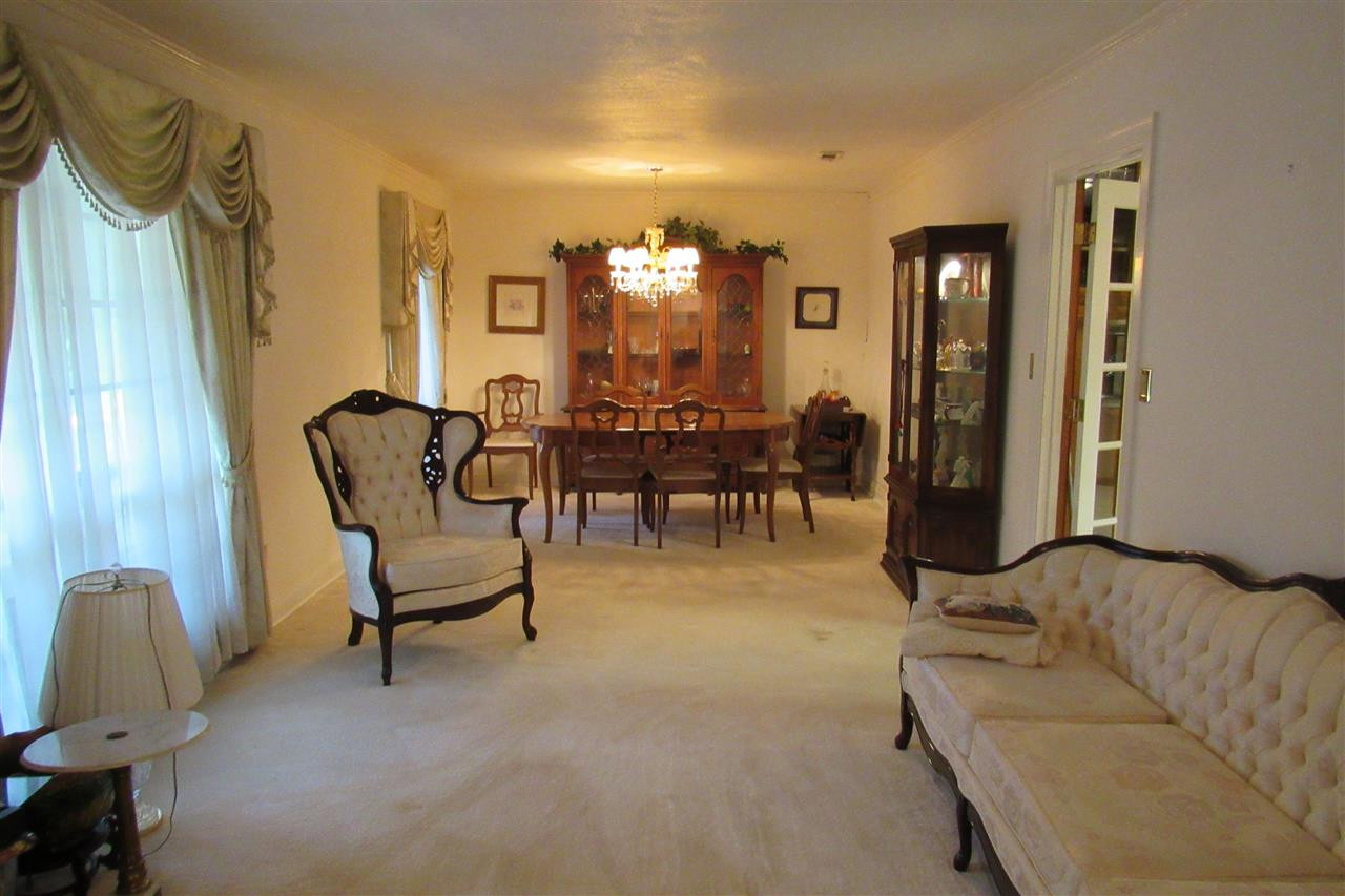 1805 Meadowbrook Road Jackson, MS 39211 - Photo 10 of 31 Photo 10