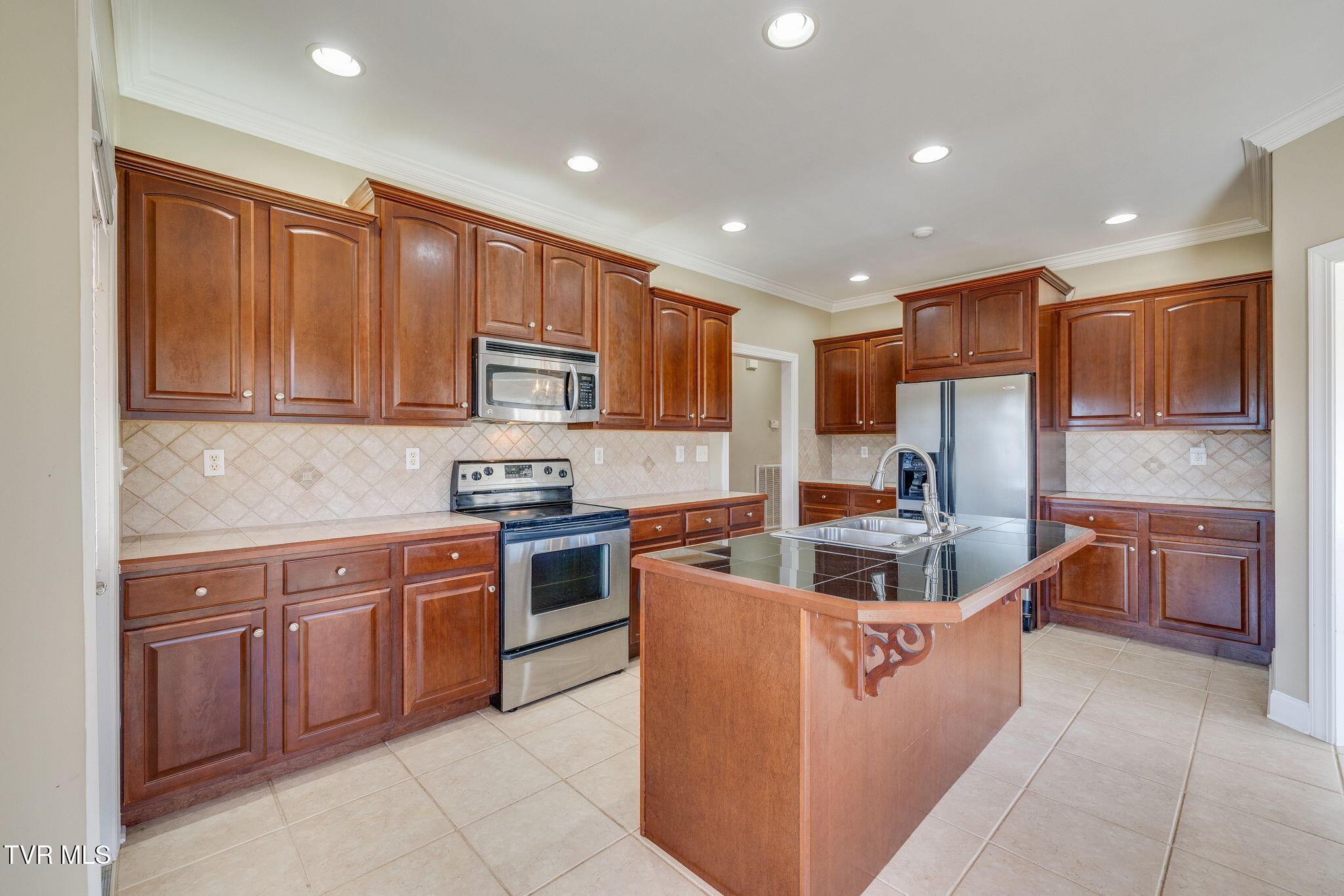 733 Rocky Branch Road Blountville, TN 37617 - Photo 20 of 68 016