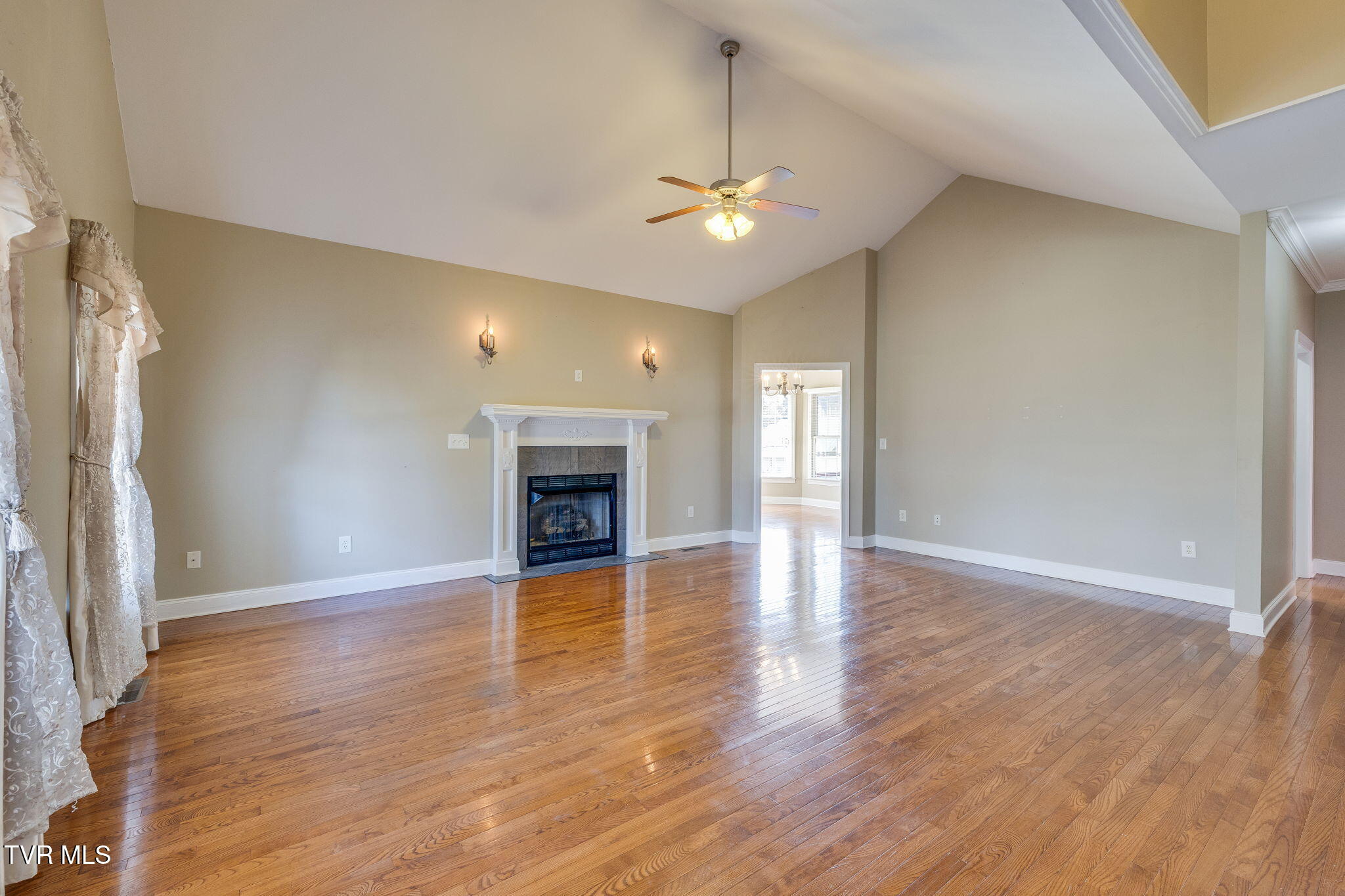 733 Rocky Branch Road Blountville, TN 37617 - Photo 10 of 68 007