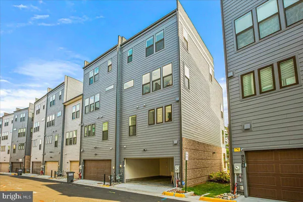 $4,750 | 12768 Sunrise Valley Drive, Reston, VA 20191