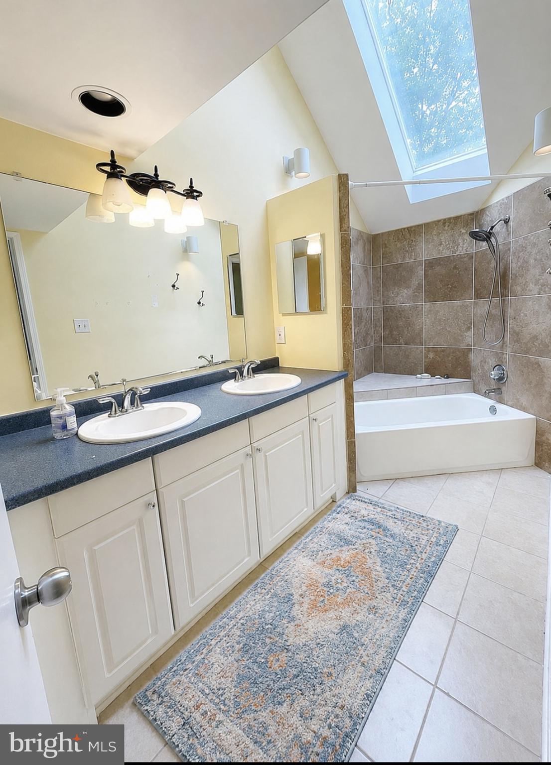 1661 Cedar Hollow Way Reston, VA 20194 - Photo 10 of 12