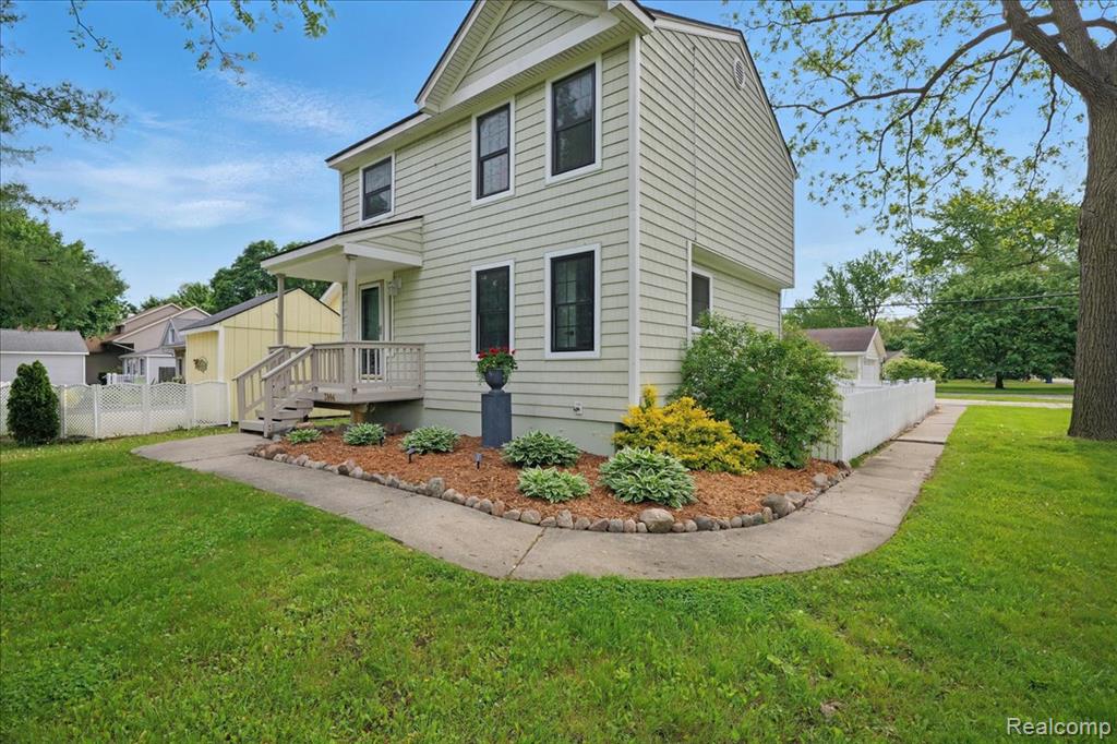 3004 Lansdowne Road Waterford, MI 48329 - Photo 4 of 49