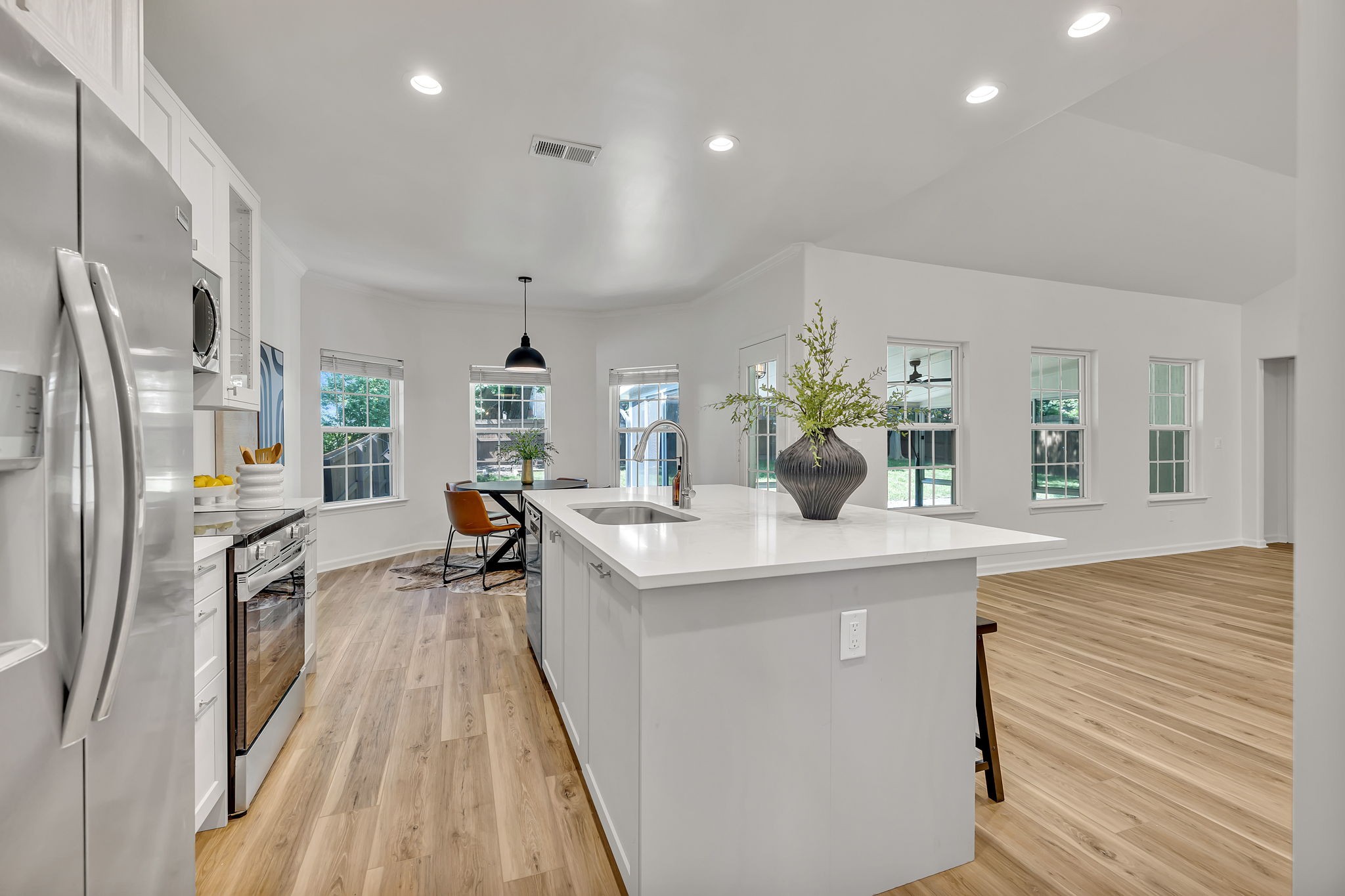 1601 Inverness Drive Spring Hill, TN 37174 - Photo 22 of 58 Newly-added large kitchen island is not only functional but also beautiful!