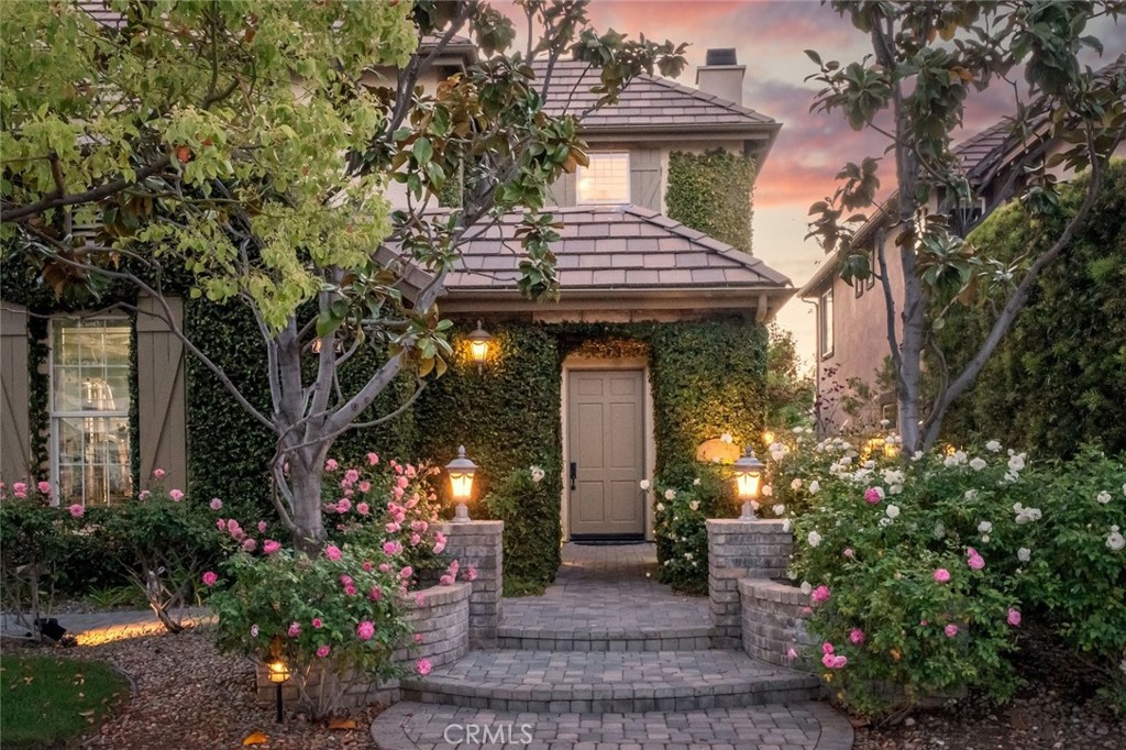 27052 Island Road Valencia, CA 91355 - Photo 14 of 75