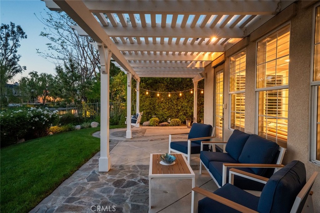 27052 Island Road Valencia, CA 91355 - Photo 16 of 75