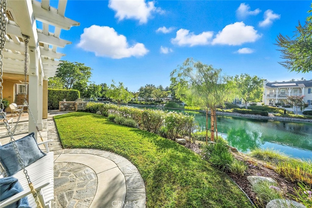 27052 Island Road Valencia, CA 91355 - Photo 3 of 75