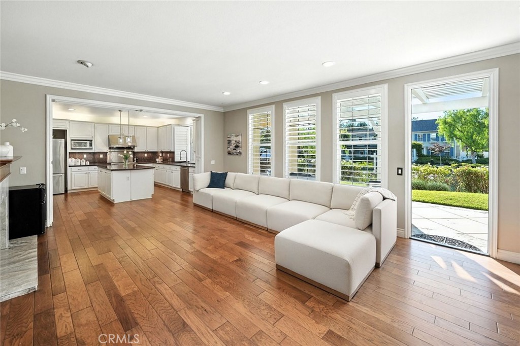 27052 Island Road Valencia, CA 91355 - Photo 33 of 75