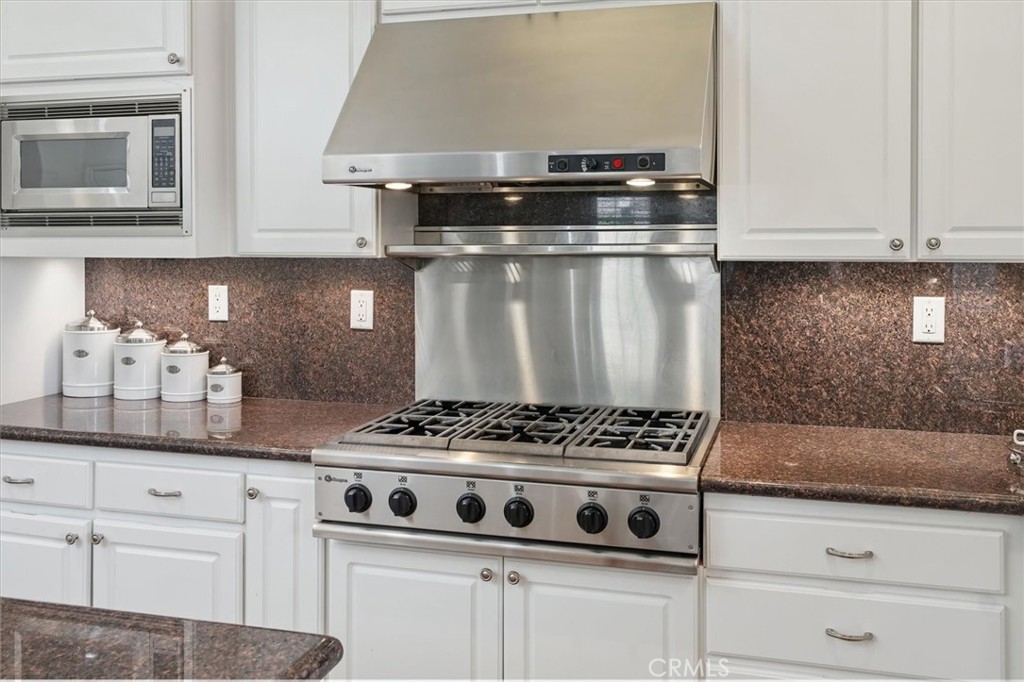 27052 Island Road Valencia, CA 91355 - Photo 38 of 75