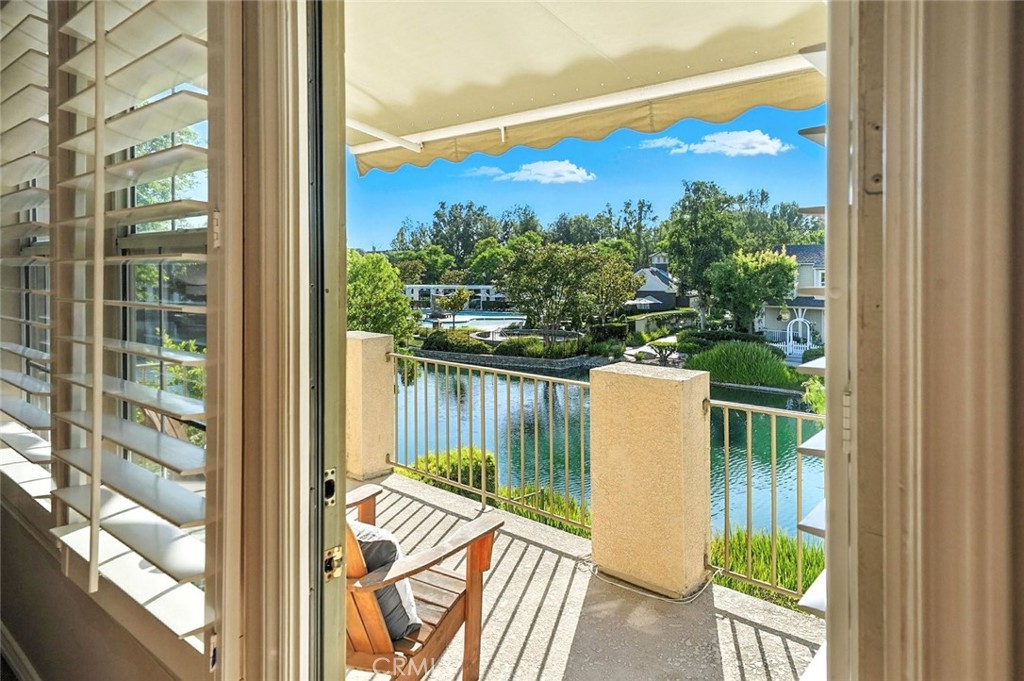 27052 Island Road Valencia, CA 91355 - Photo 47 of 75