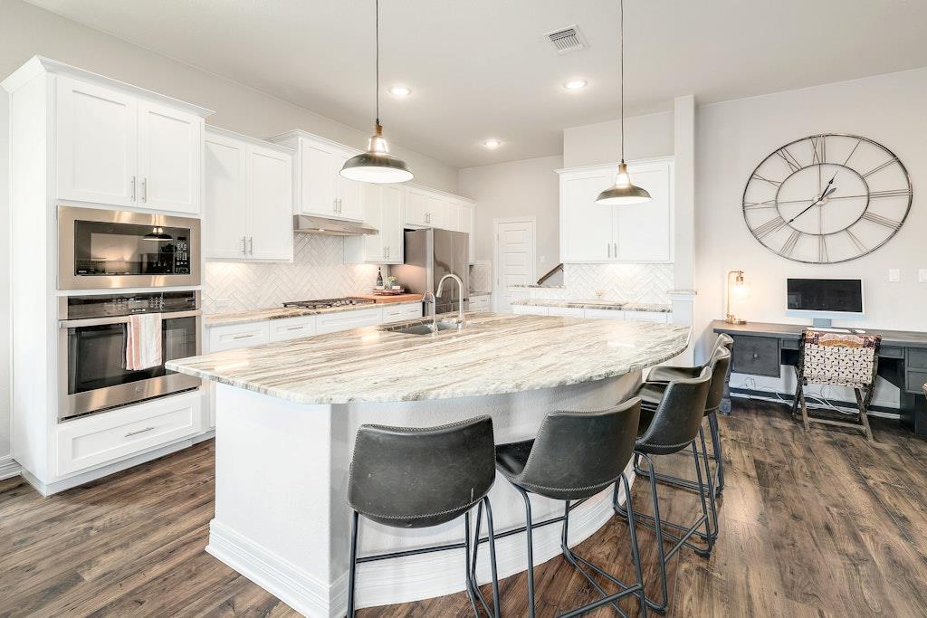 805 Karst Cove Georgetown, TX 78628 - Photo 12 of 36