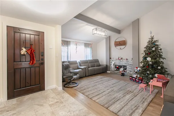 $4,335 | 13056 Aztec Street, Sylmar, CA 91342