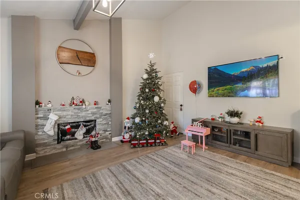 $4,335 | 13056 Aztec Street, Sylmar, CA 91342