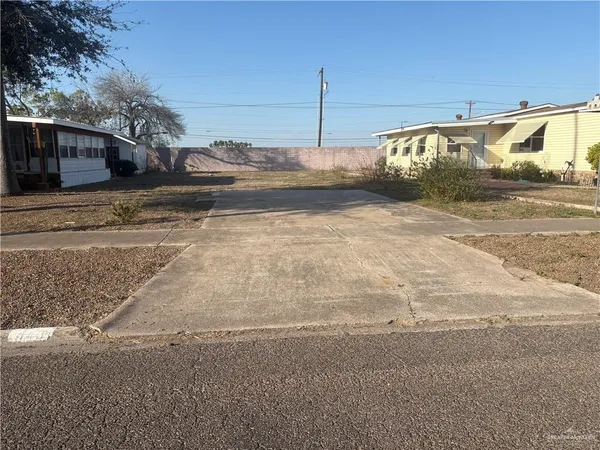 $40,000 | 440 Northcutt Drive, Alamo, TX 78516