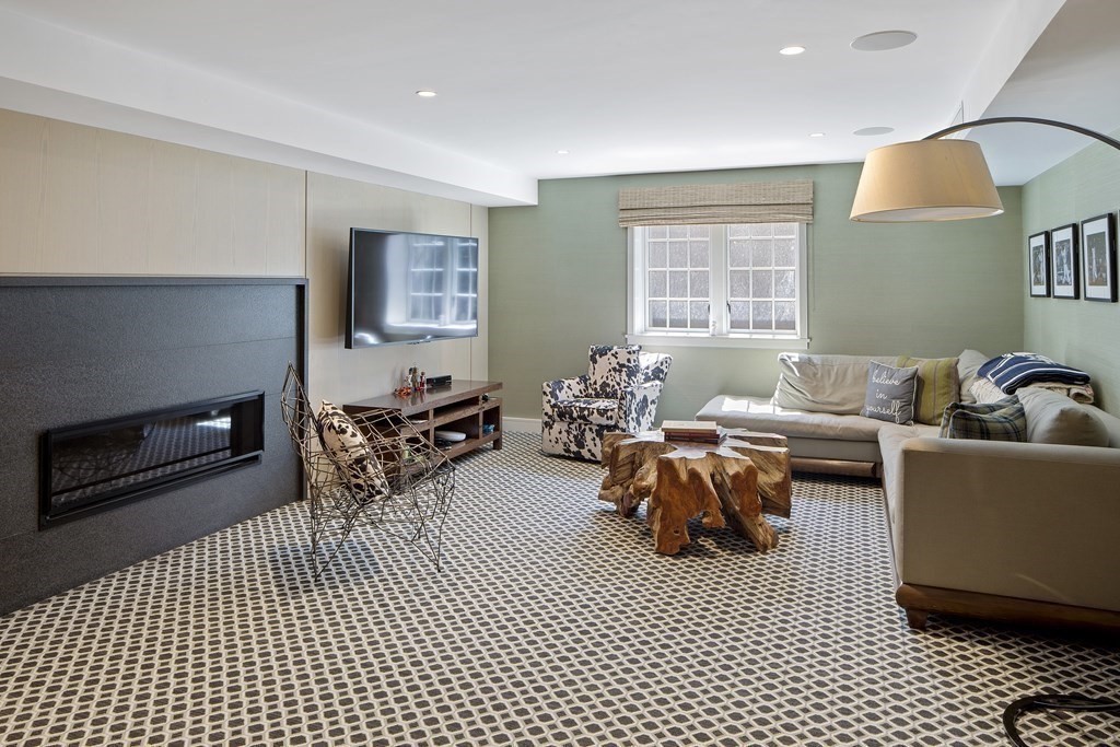 166 Edmunds Road Wellesley, MA 02481 - Photo 19 of 27