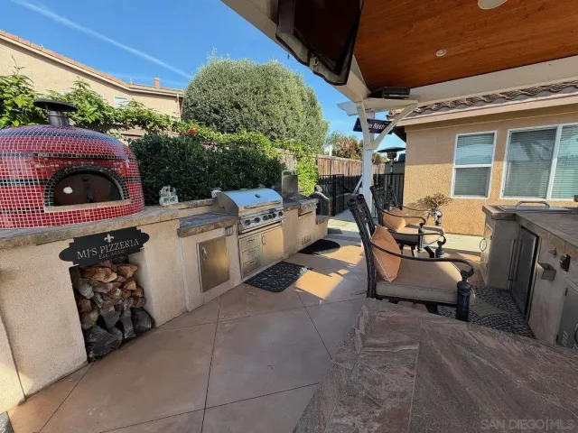 $1,365,000 | 2327 Clearcrest Lane, Fallbrook, CA 92028