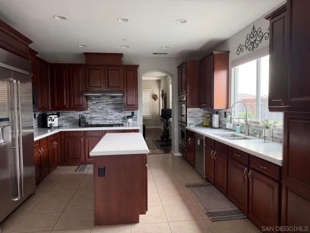 $1,365,000 | 2327 Clearcrest Lane, Fallbrook, CA 92028