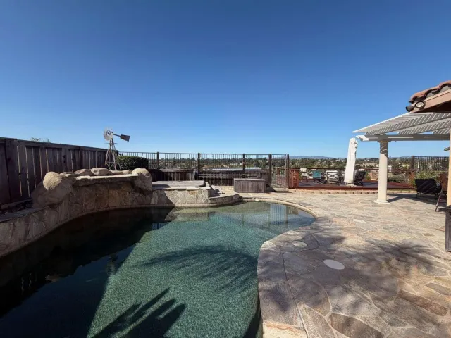 $1,365,000 | 2327 Clearcrest Lane, Fallbrook, CA 92028