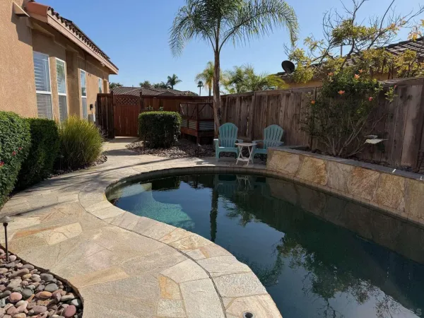a view of sitting area of the house