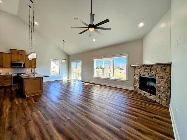 $464,900 | 8184 Aedc Road, Estill Springs, TN 37330