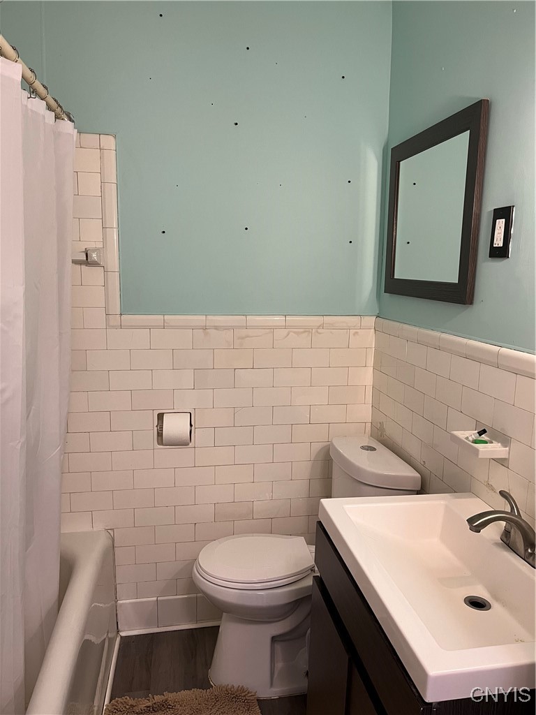 19 Genesee Court, Unit 19 Utica, NY 13502 - Photo 12 of 30 Bath