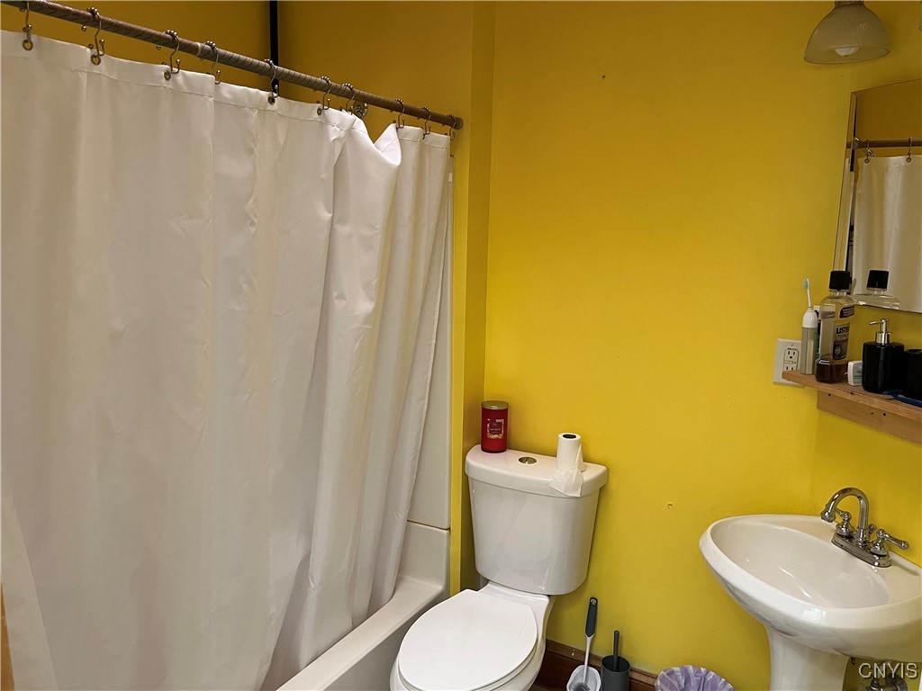 19 Genesee Court, Unit 19 Utica, NY 13502 - Photo 19 of 30 2nd Bath