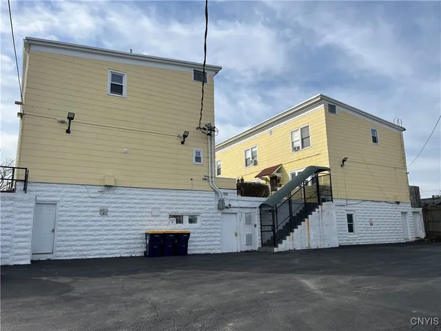 $89,000 | 19 Genesee Court, Unit 19, Utica, NY 13502