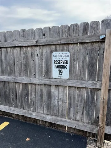 $89,000 | 19 Genesee Court, Unit 19, Utica, NY 13502