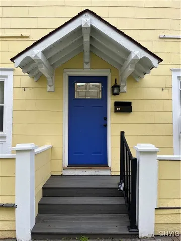 $89,000 | 19 Genesee Court, Unit 19, Utica, NY 13502