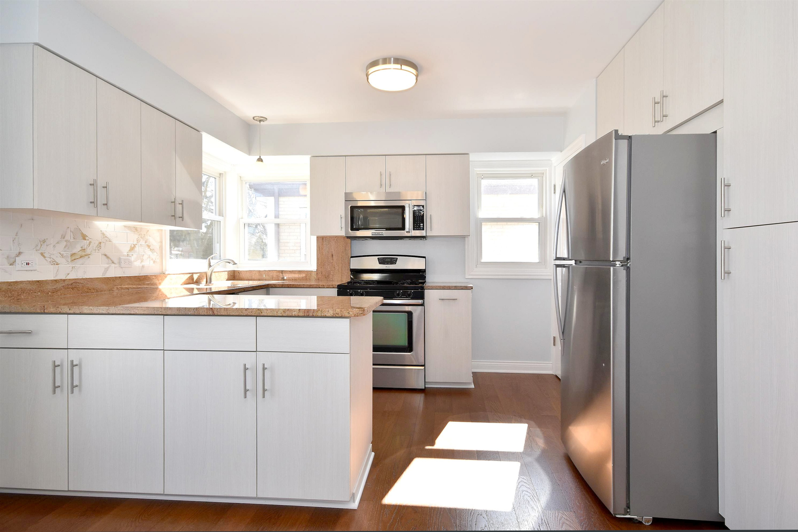 2322 2nd Avenue North Riverside, IL 60546 - Photo 10 of 28 Gallery Image 10
