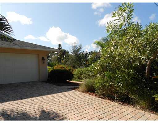432 Southwest Fuge Road Stuart, FL 34997 - Photo 19 of 21 Gallery Image 19