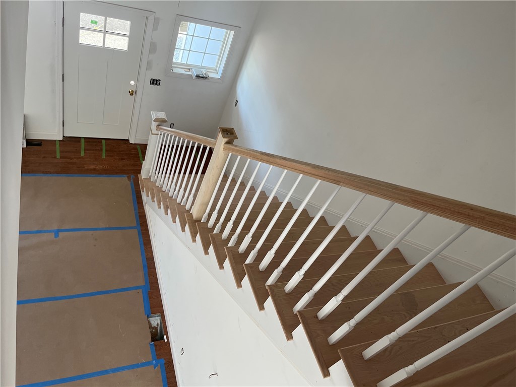 39 Blake Street Warwick, RI 02889 - Photo 14 of 33