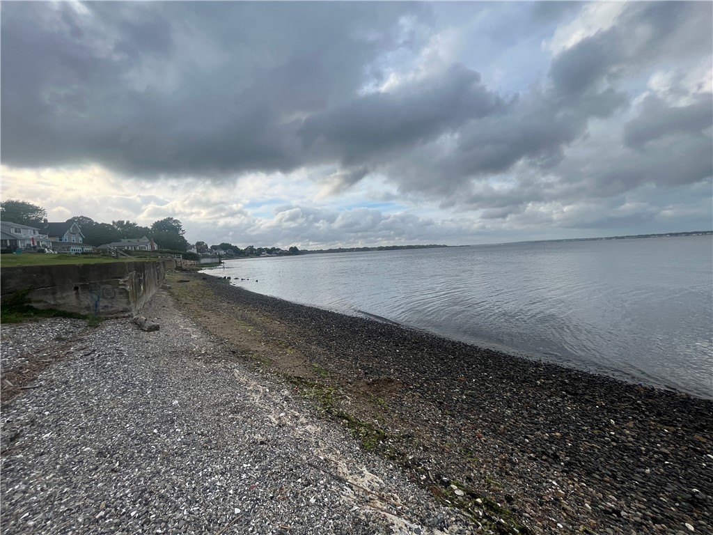 39 Blake Street Warwick, RI 02889 - Photo 32 of 33