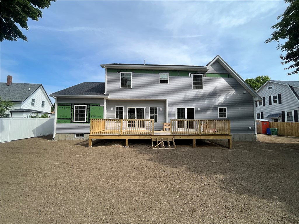 39 Blake Street Warwick, RI 02889 - Photo 4 of 33